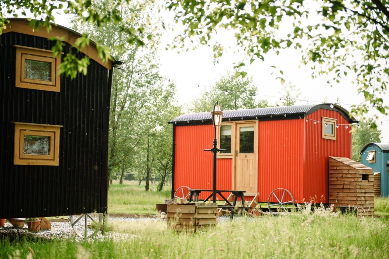 The Hamlet At Samlesbury Hall Campsite *