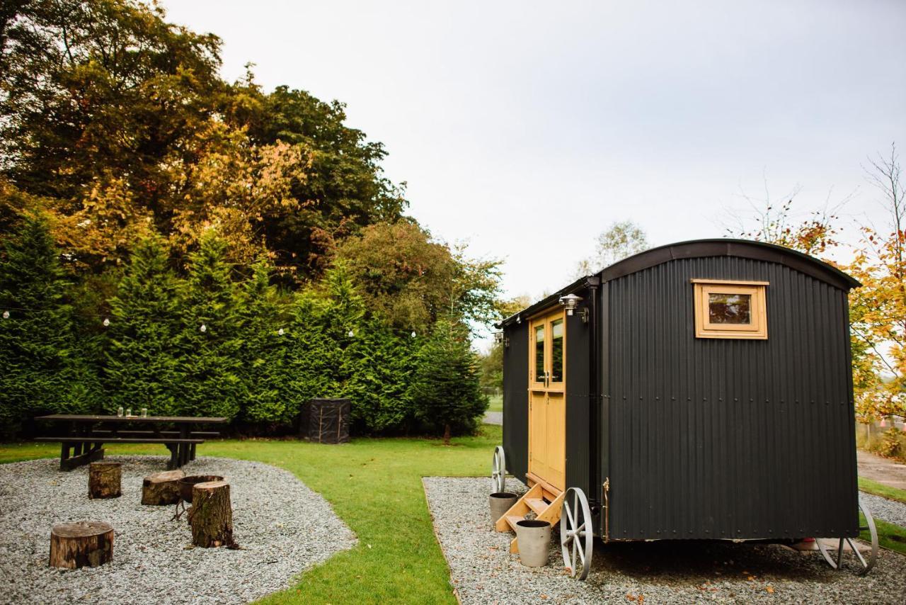 The Hamlet At Samlesbury Hall Campsite *